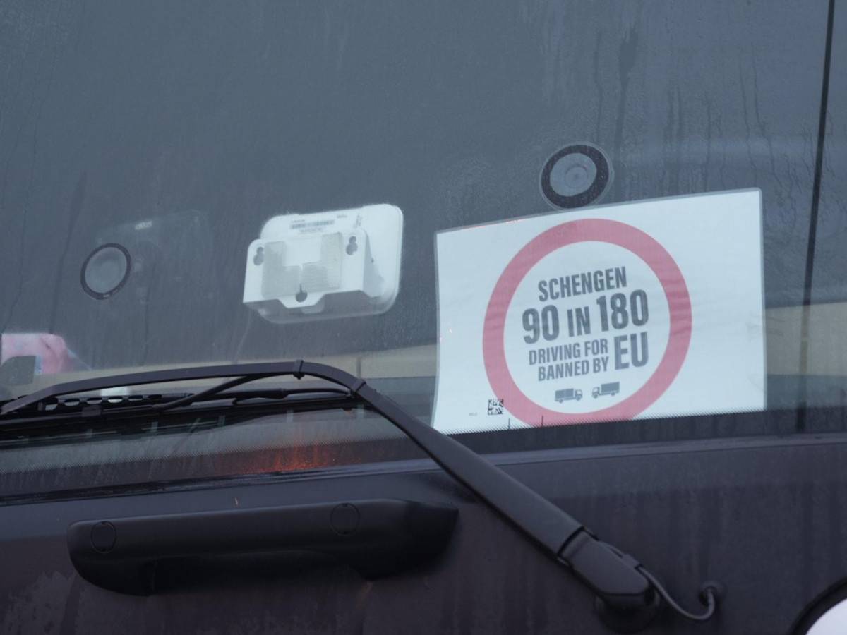  Protest prevoznika, apel da propuštaju cisterne sa gorivom 