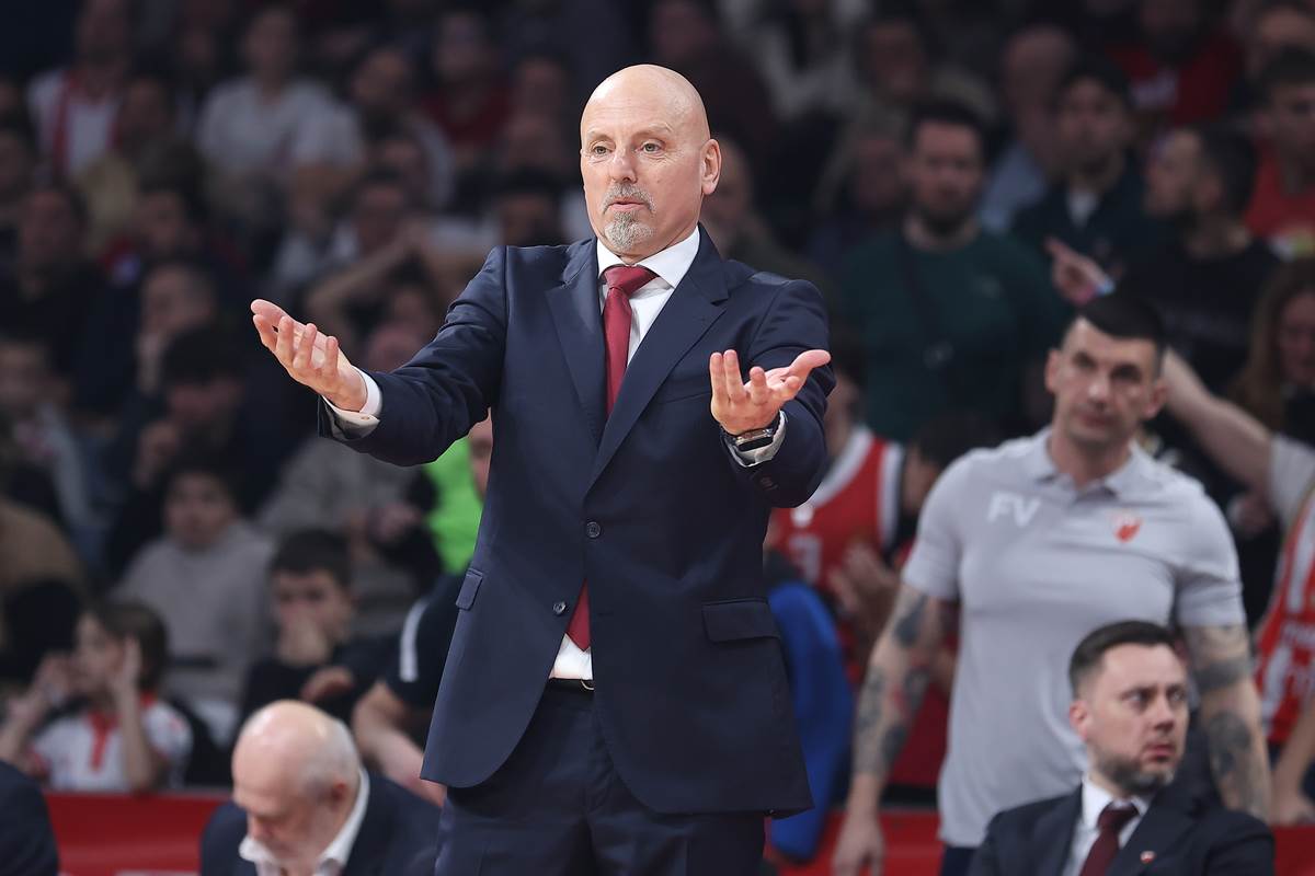  Saša Obradović i Dimitris Itudis poslije Zvezda Hapoel 