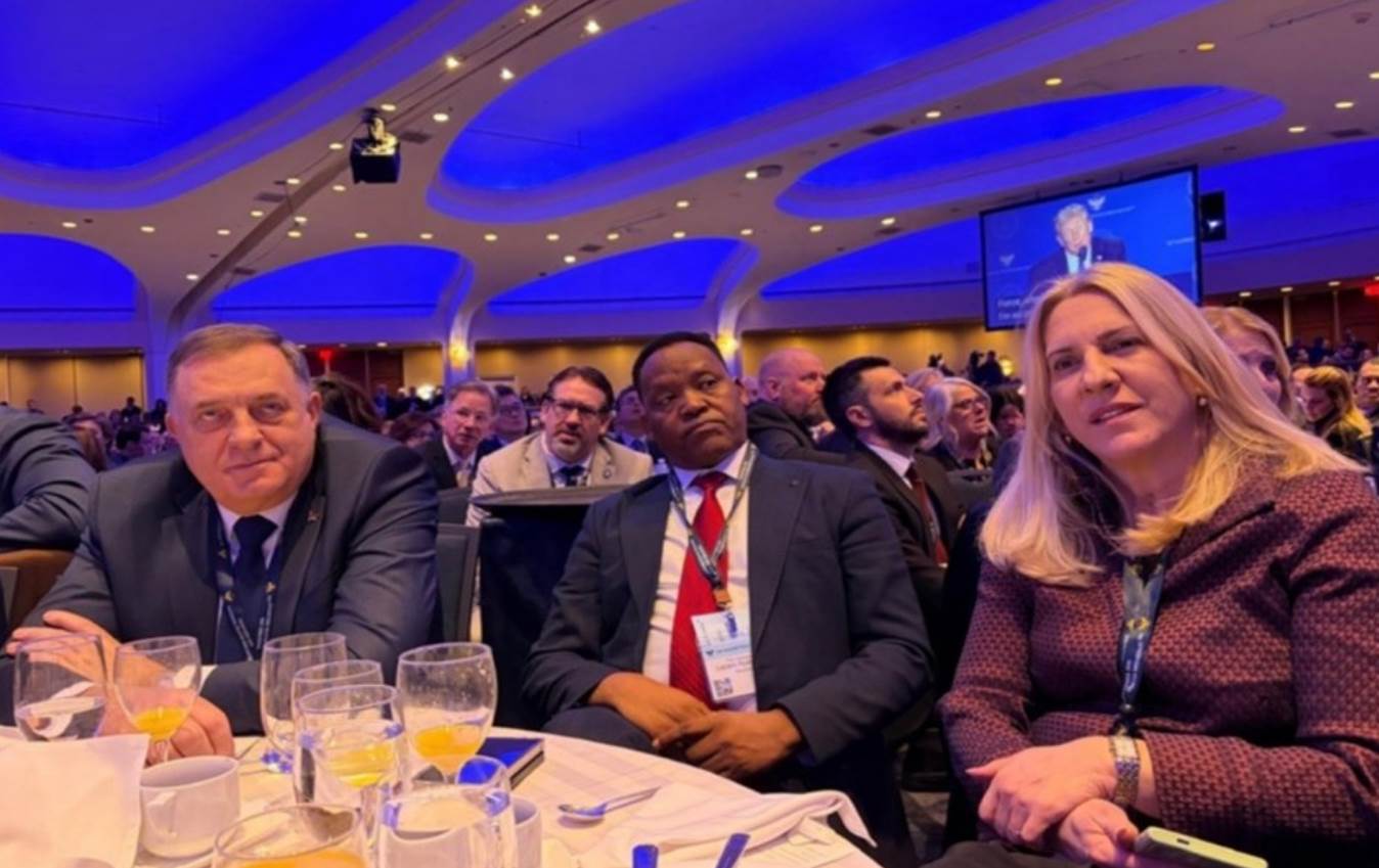  Cvijanović na molitvenom doručku kod Trampa 