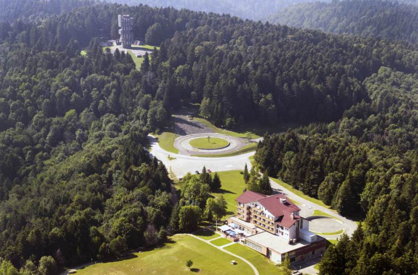  hotel monument mrakovica 