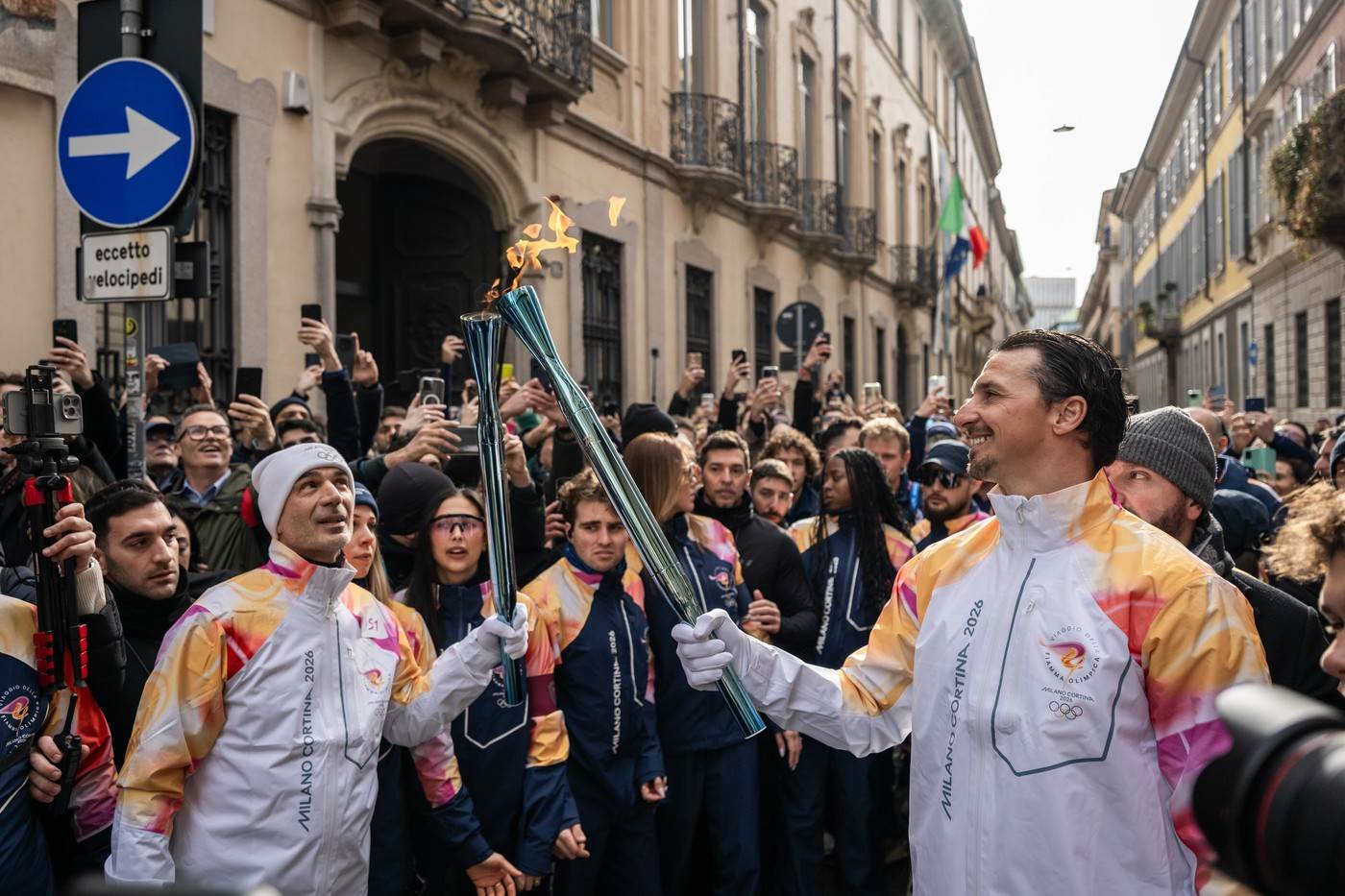  Zlatan Ibrahimović nosio olimpijsku baklju u Milanu 