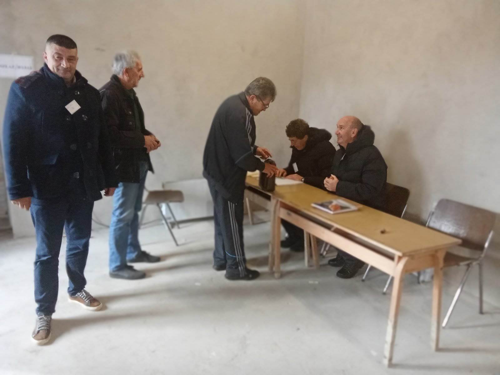  MUP RS o incidentima tokom glasanja: Prijave kupovine glasova u Doboju, Zvorniku i Bratuncu 