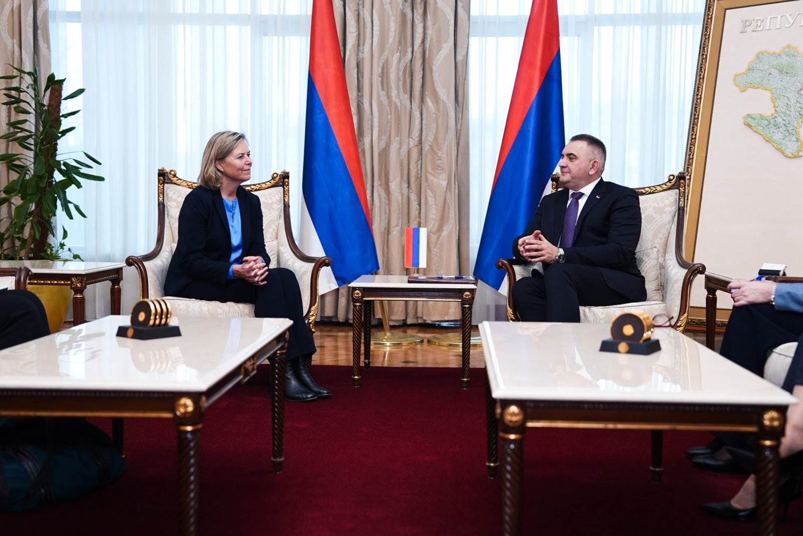  Savo Minić i Ketrin Biring 