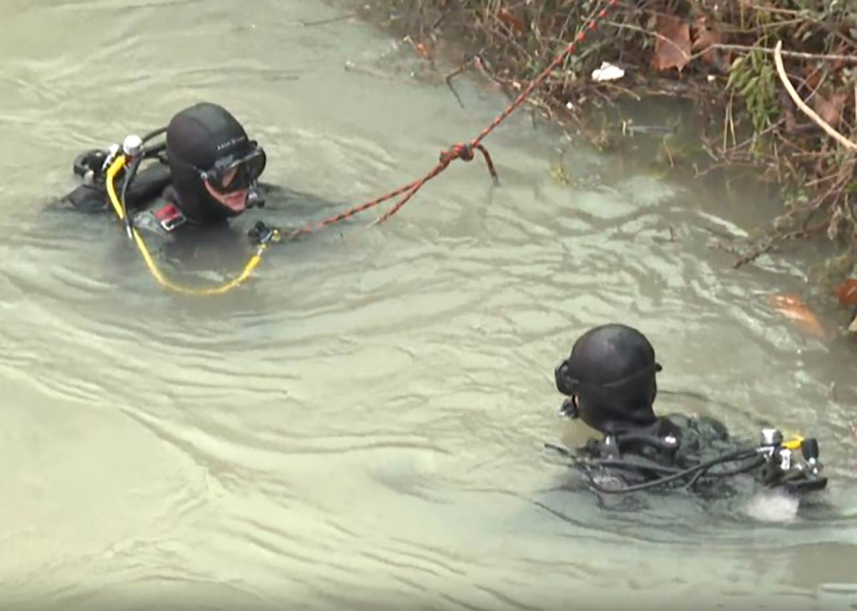  Ronioci pronašli tijelo djevojke koja je automobilom sletjela u nabujalu Moraču 