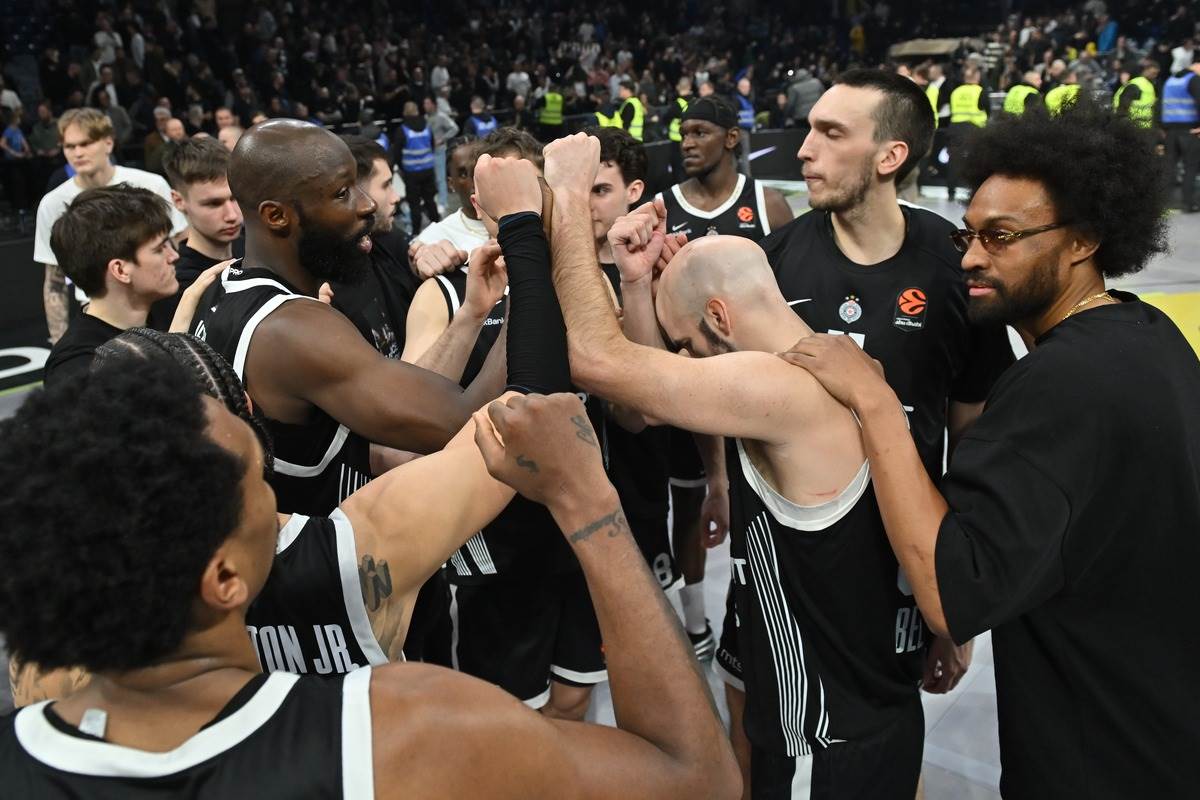  Partizan sa glumcima napravio video snimak pominju se Otpisani 