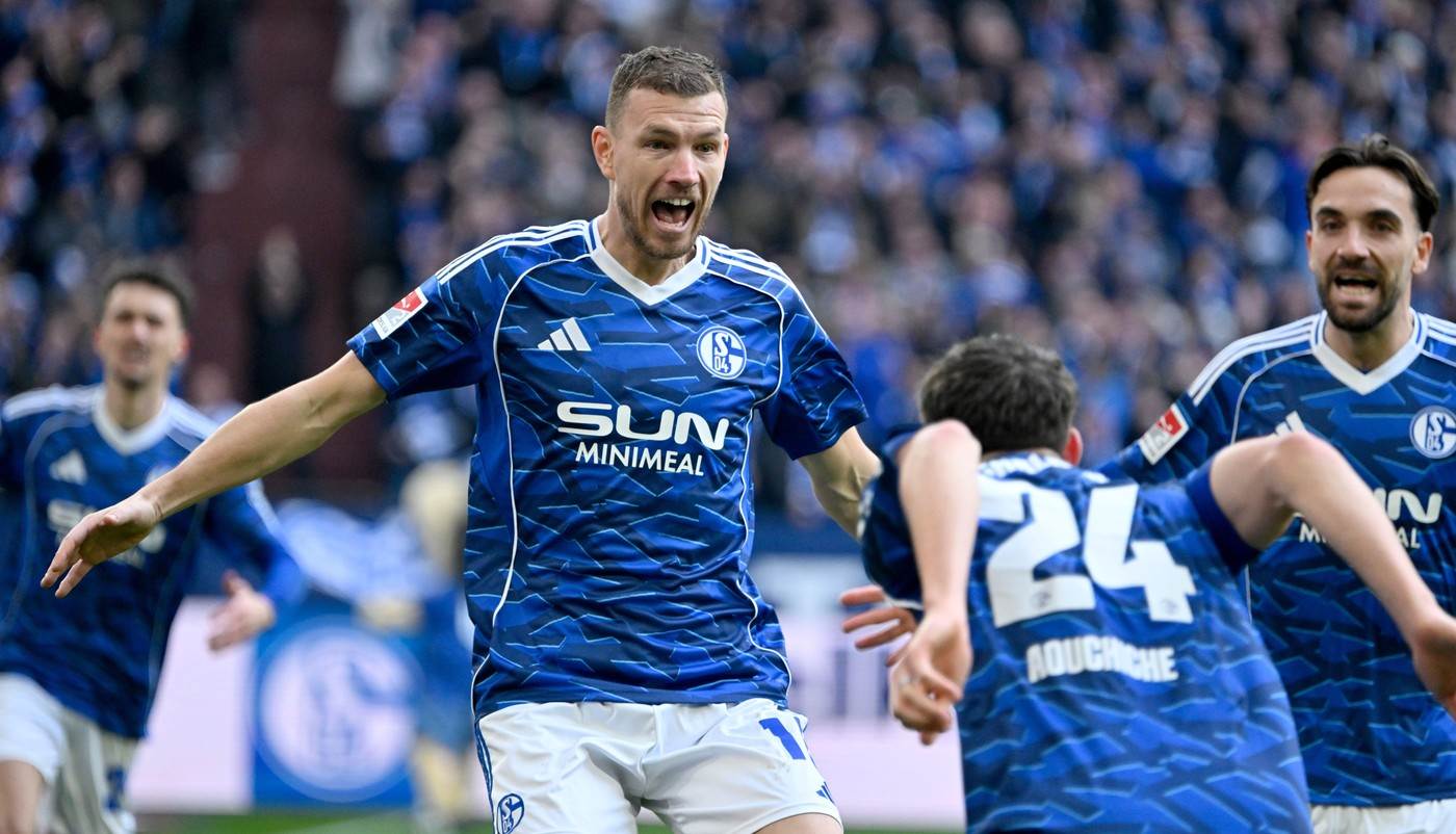  Dvije asistencije Edina Džeke na utakmici Holštajn Kil Šalke 