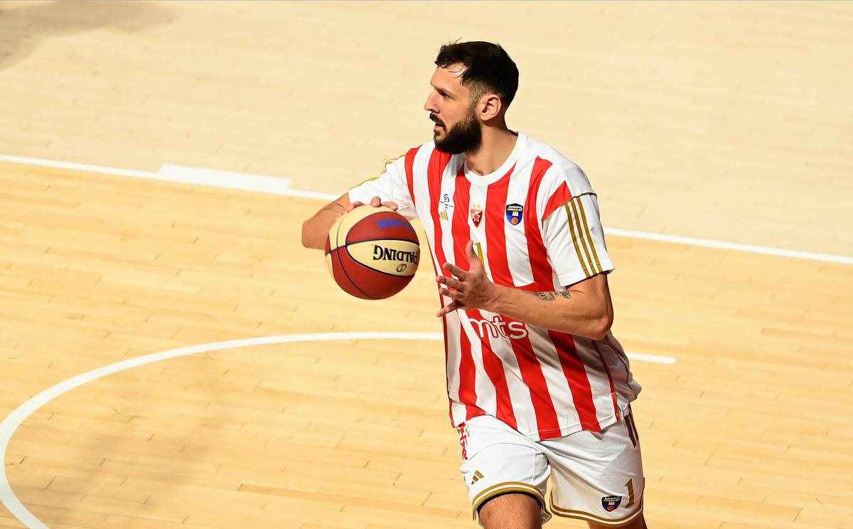  Uroš Plavšić u timu Zvezde poslije dva i po mjeseca 