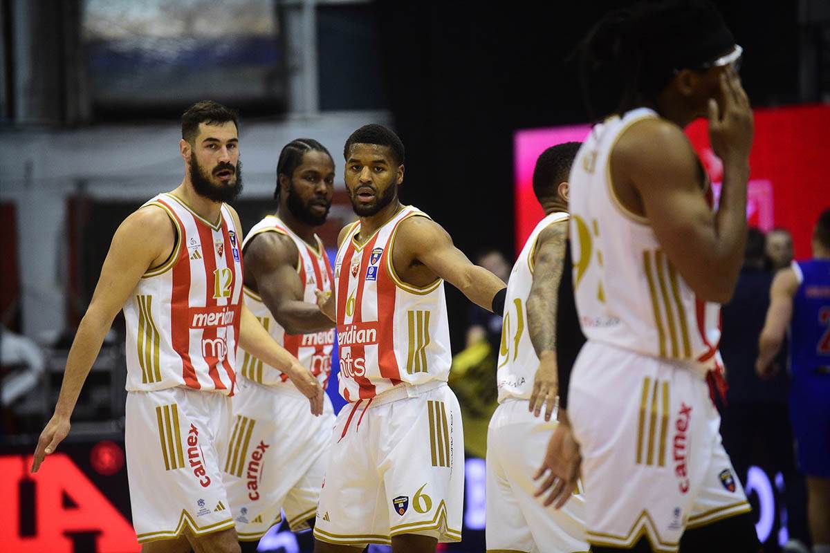  Šejn Larkin se vraća na teren igraće protiv Crvene zvezde  