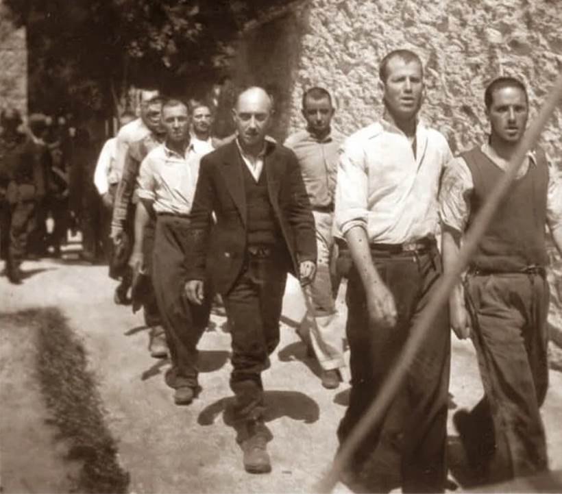  do sad nepoznate fotografije streljanja grčkih partizana na ebayu 