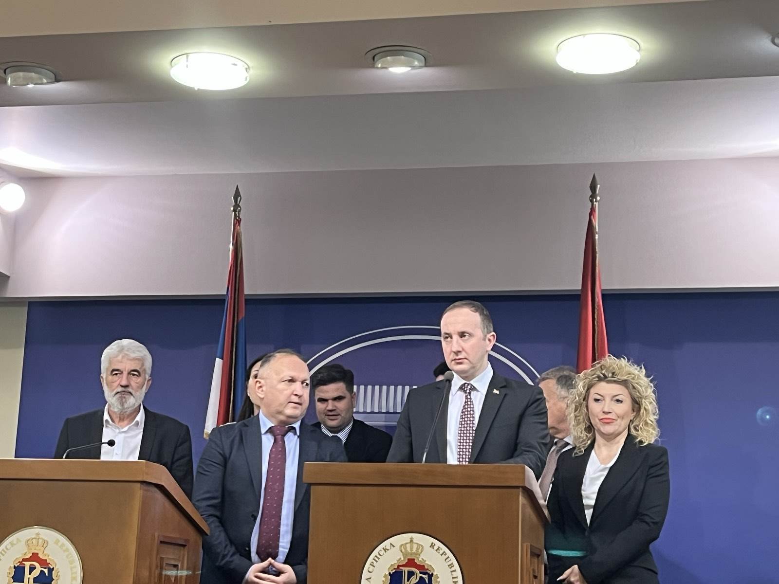  sds predložio rezoluciju o osudi veličanja ustaške ideologije u NSRS 