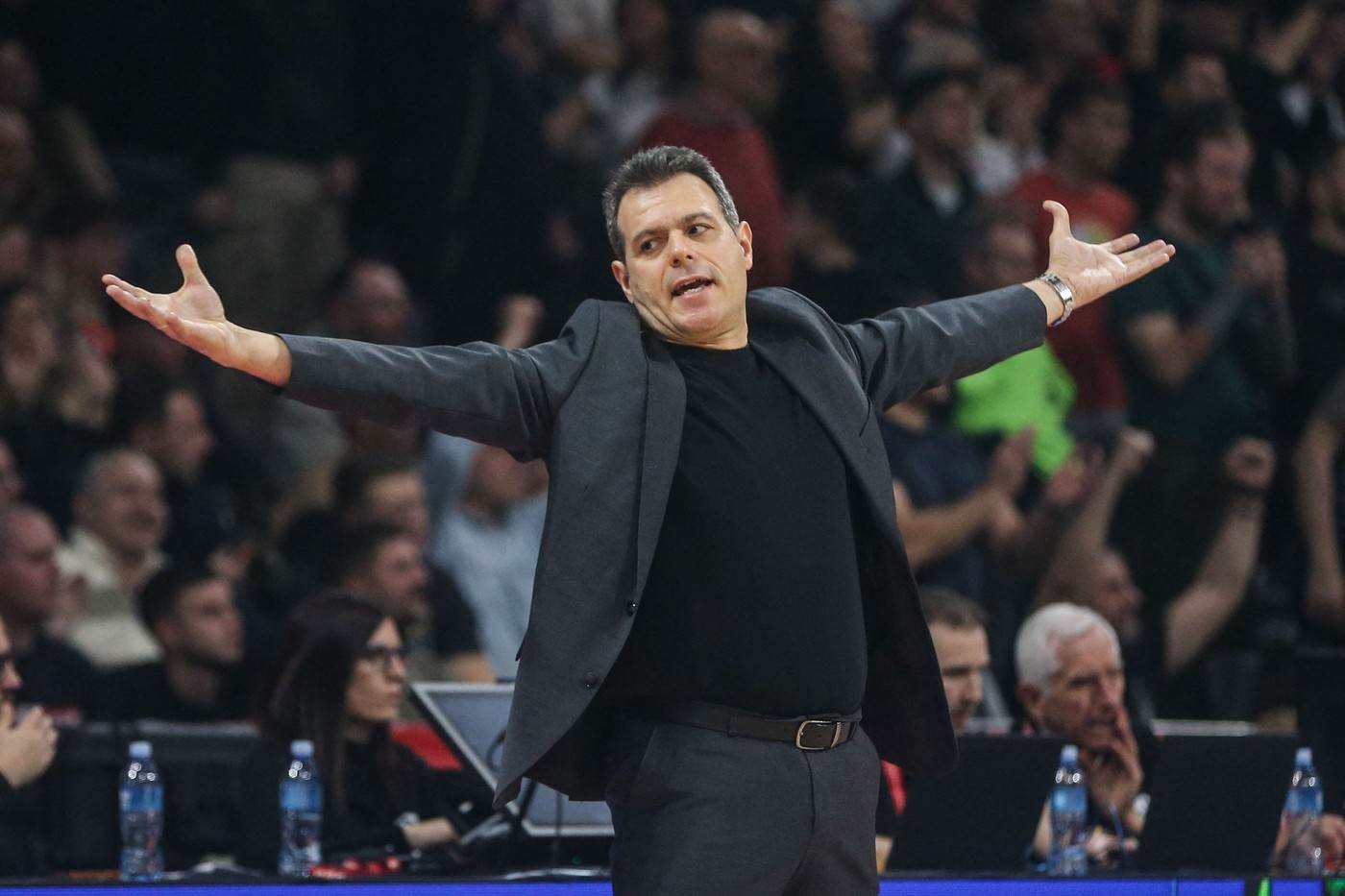  Dva potpredsjednika napustila Hapoel Tel Aviv 