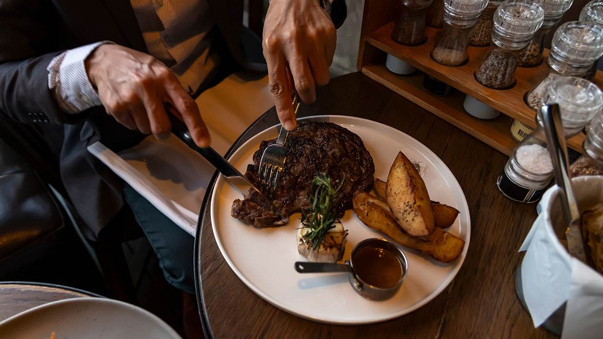  Najjeftinije i najskuplje zemlje za odlazak u restoran 