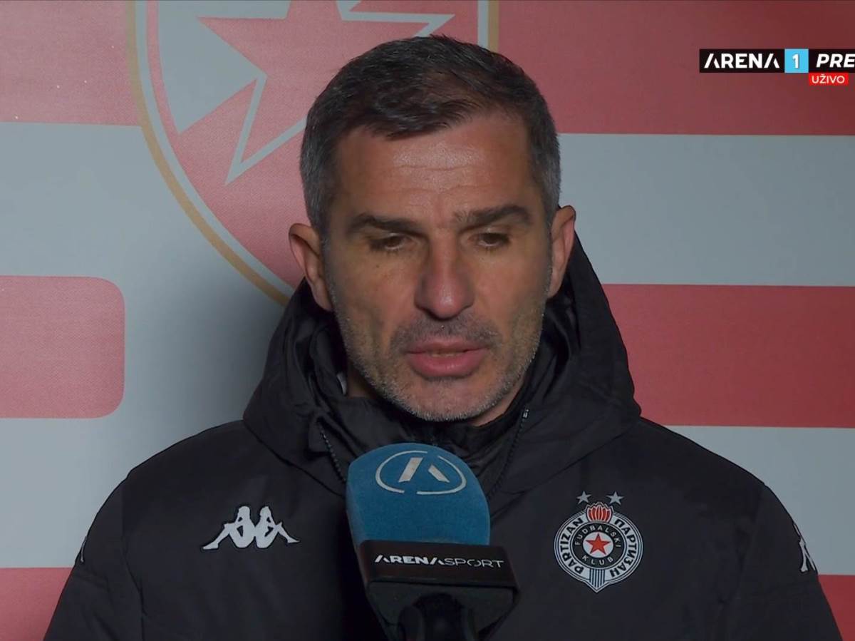  Nenad Stojaković poslije utakmice Crvena zvezda Partizan  