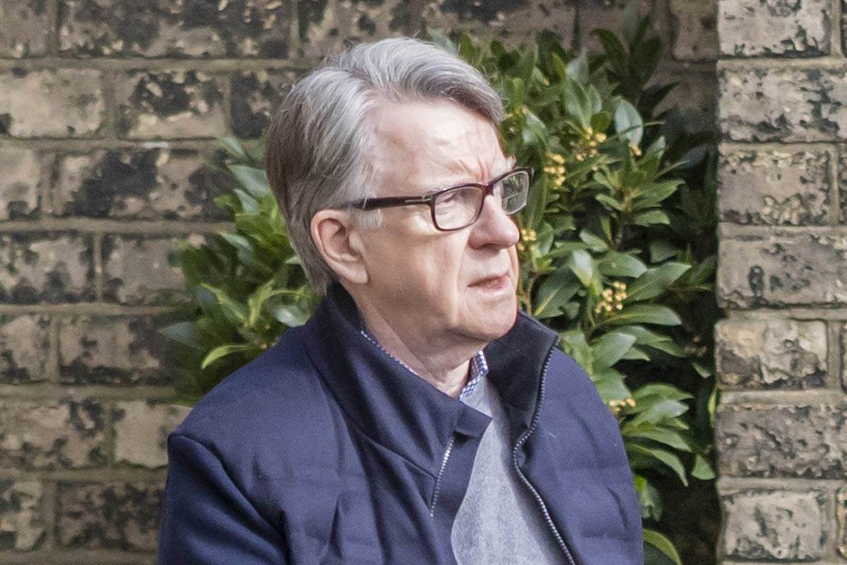  Uhapšen Lord Mendelson zbog Epstina 