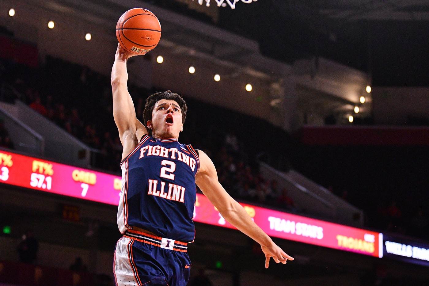  Andrej Stojaković sa srpskom zastavom 