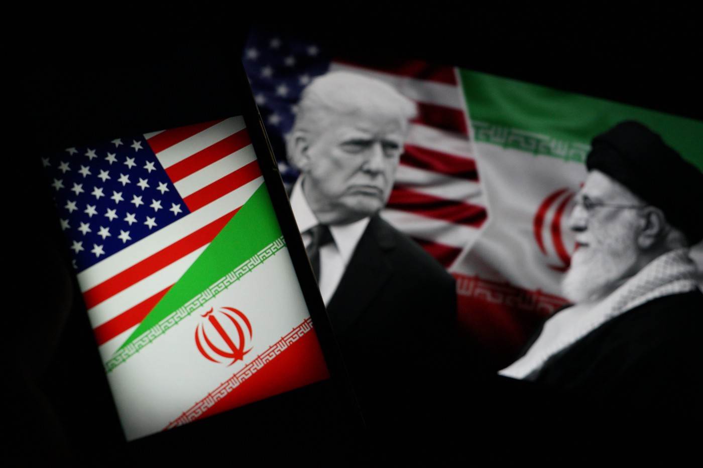  Kolaž fotografija američkog predsjednika Donalda Trampa i iranskog vrhovnog vođe ajatolaha Alija Hamneija 