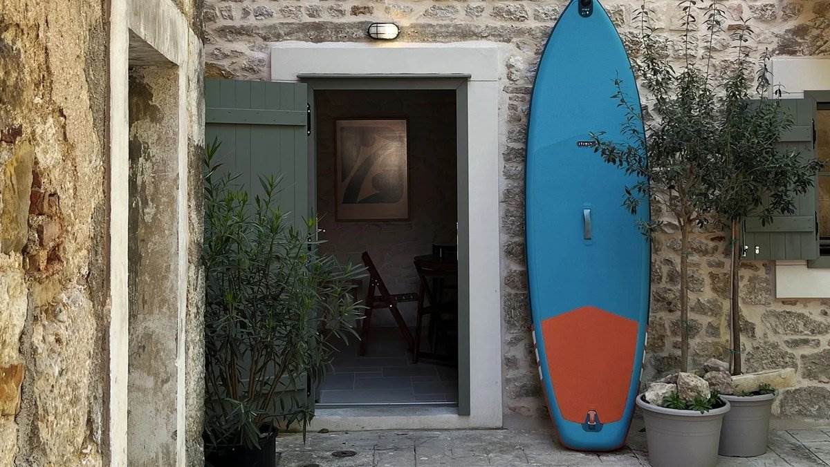  Kamena kuća u Zrmanju 