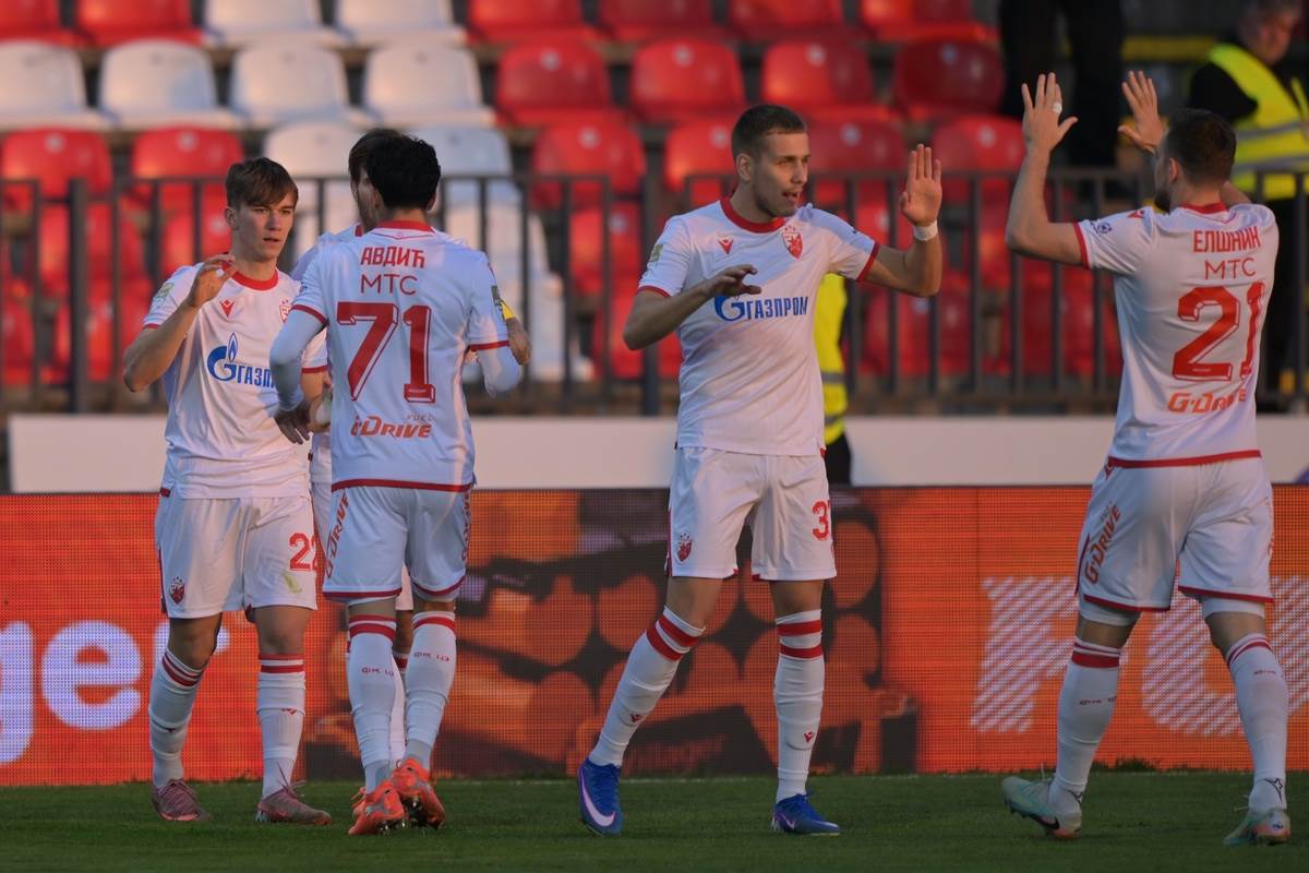  Crvena zvezda pobijedila Radnički u Kragujevcu 2:0 