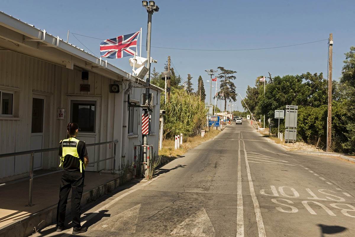  Napad na vojnu bazu na Kipru 