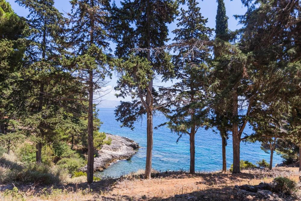   Inicijativa da na dno Plave grobnice bude položen kameni krst 