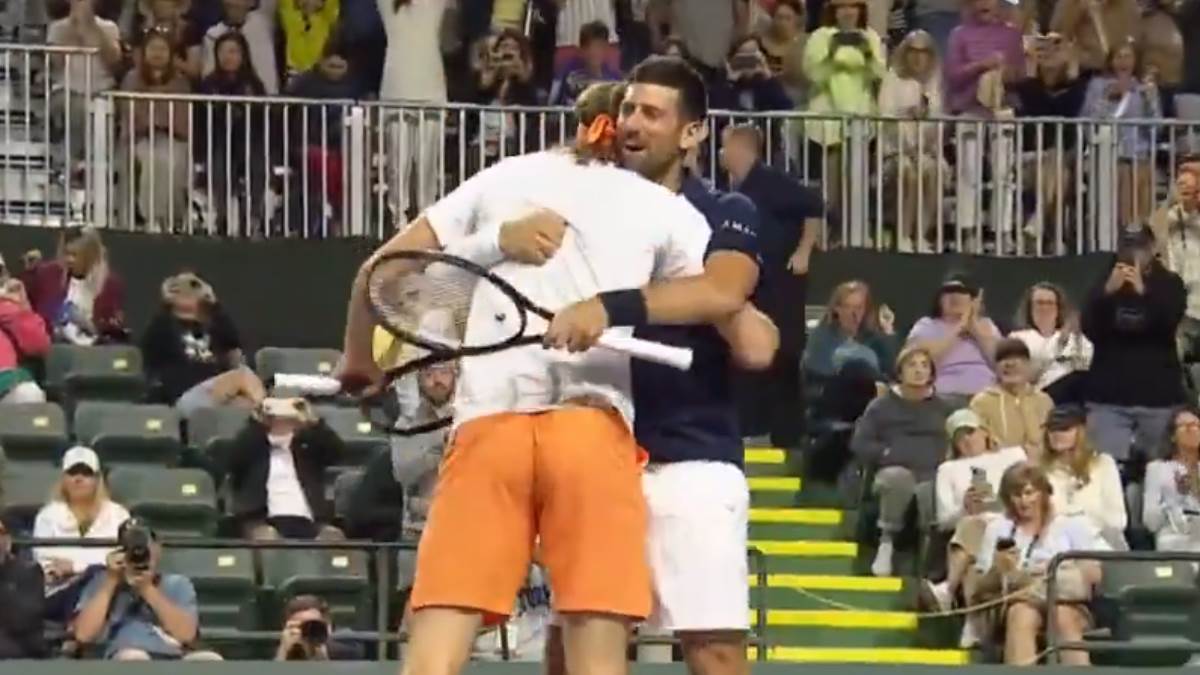  Đoković i Cicipas izbacili Arevala i Pavića 