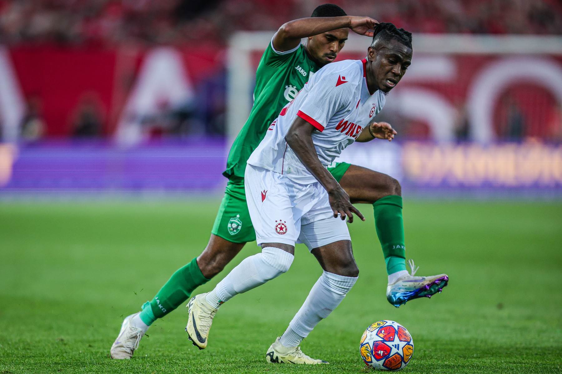  Džejms Eto na meti Fk Crvena zvezda 