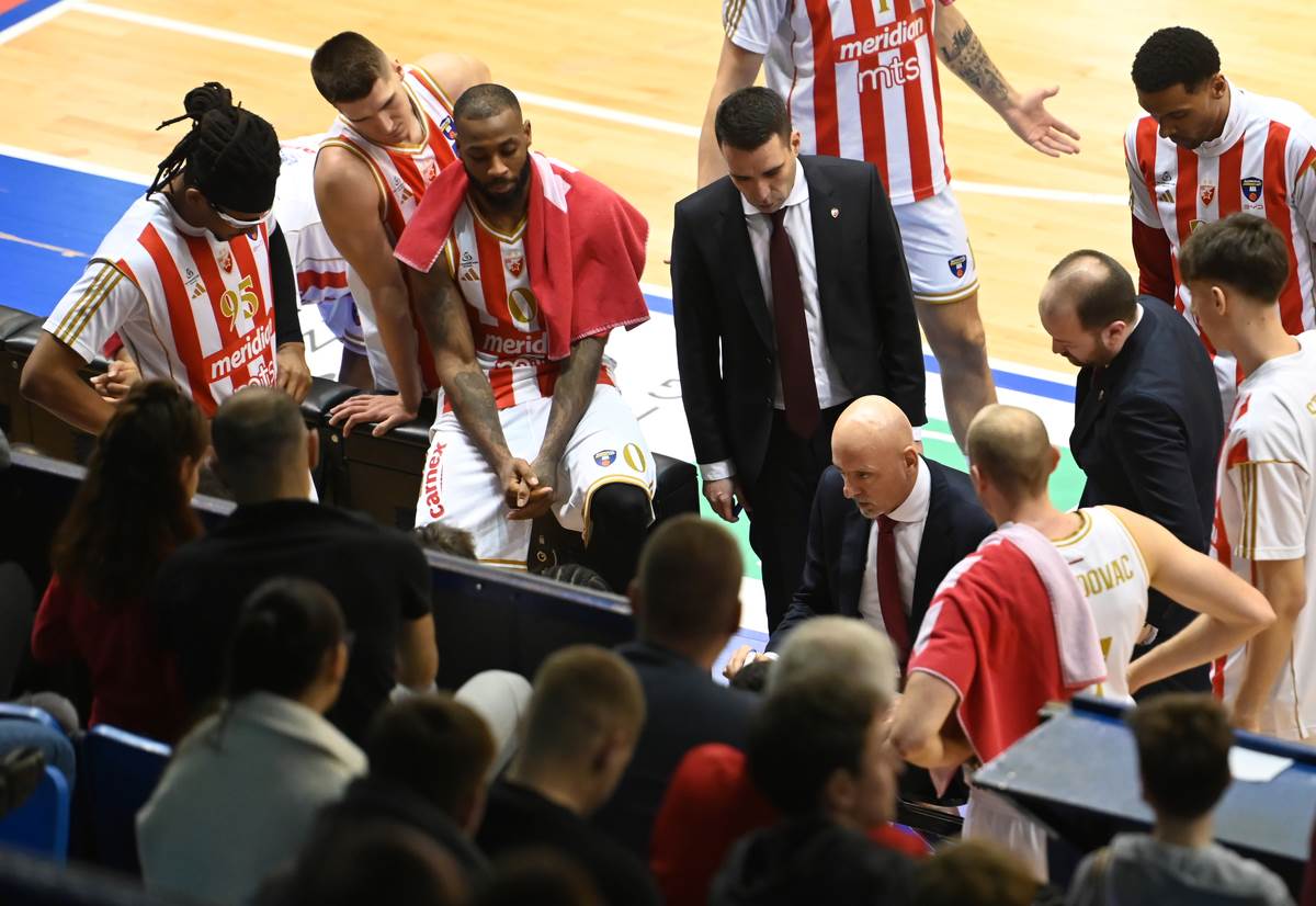  Dubai Crvena zvezda Saša Obradović bijesan na igrače  