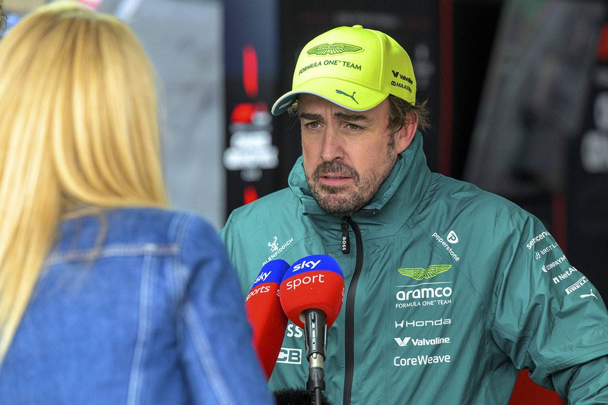  Fernando Alonso morao da prekine trku u Kini 