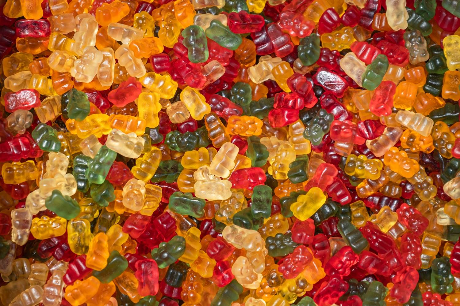  ukradeno 15 tona gumenih bombona 