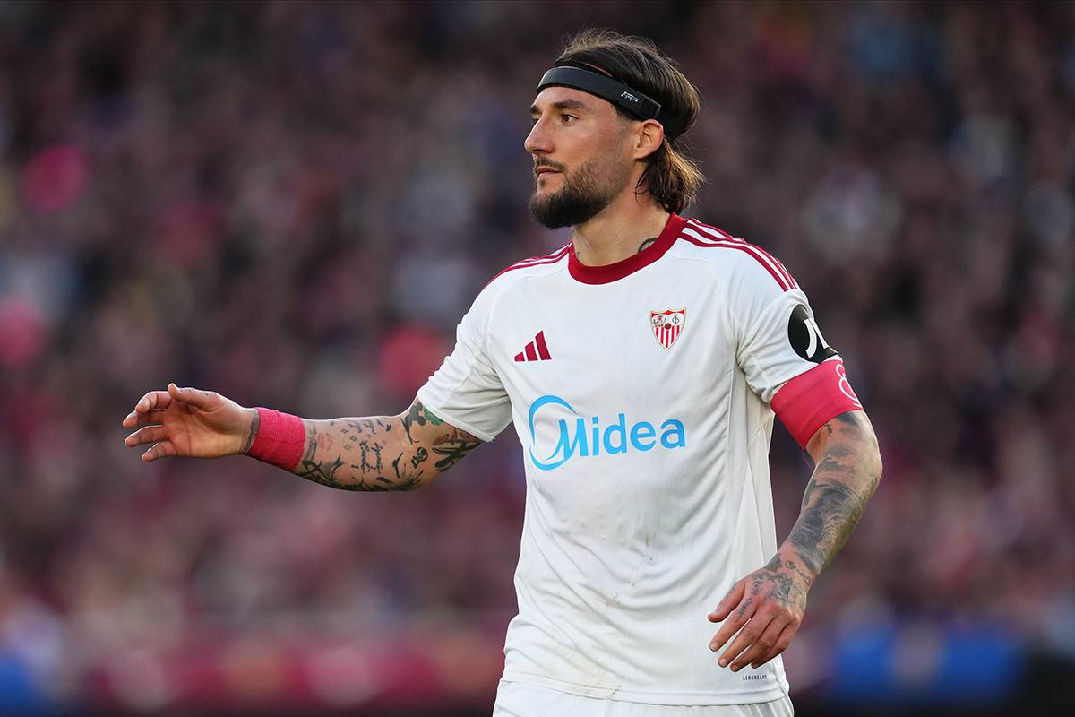  nemanja gudelj ostao bez trenera u sevilji  