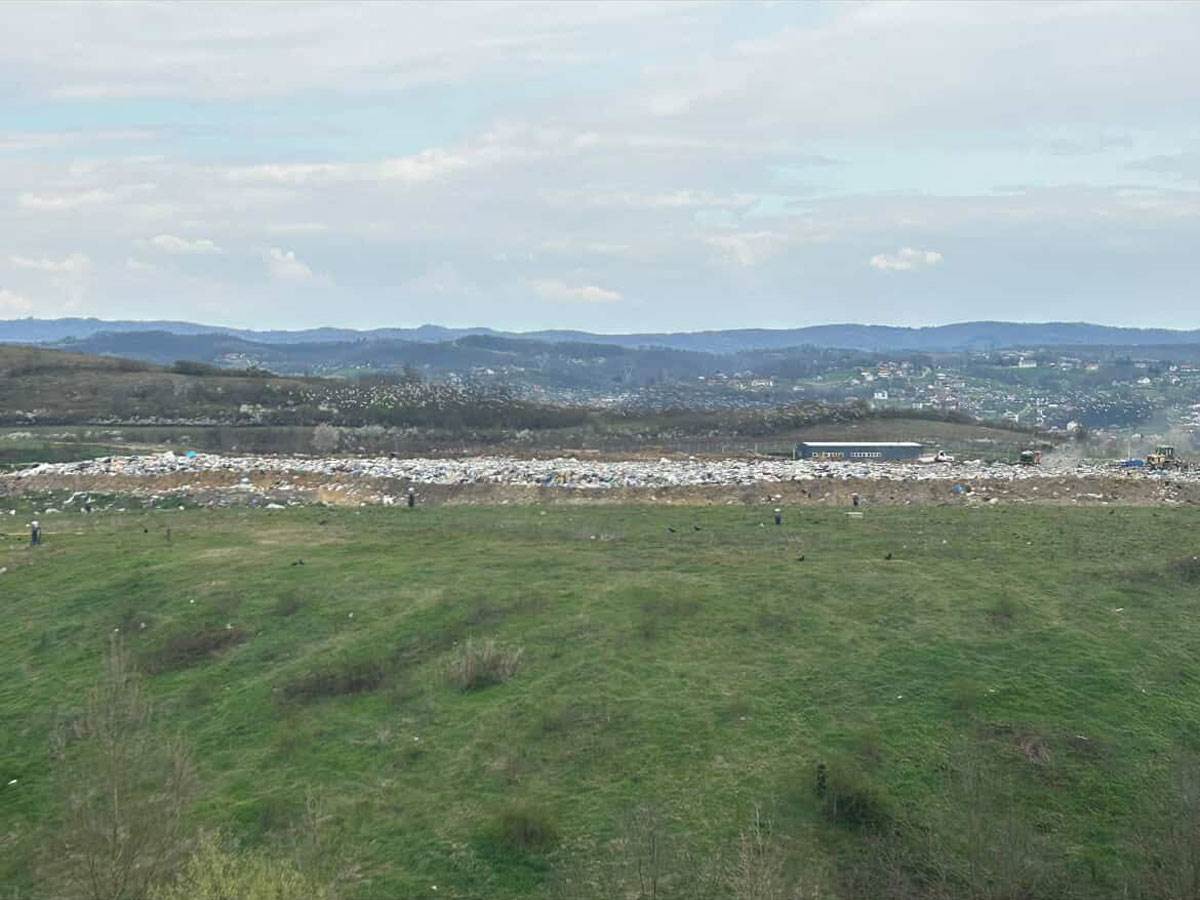 stanovnici ramića i šargovca najavili protest zbog smrada s deponije 