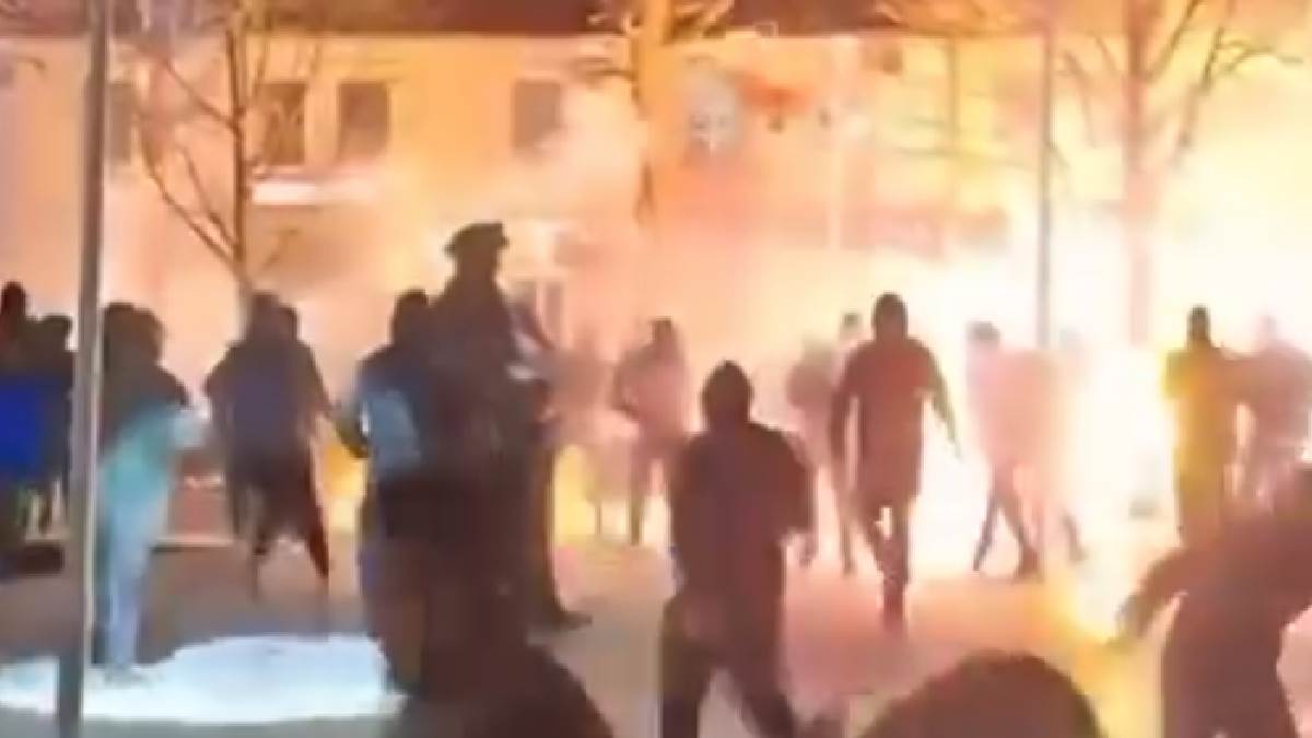  Tuča navijača Partizana i Sutjeske u Nikšiću 