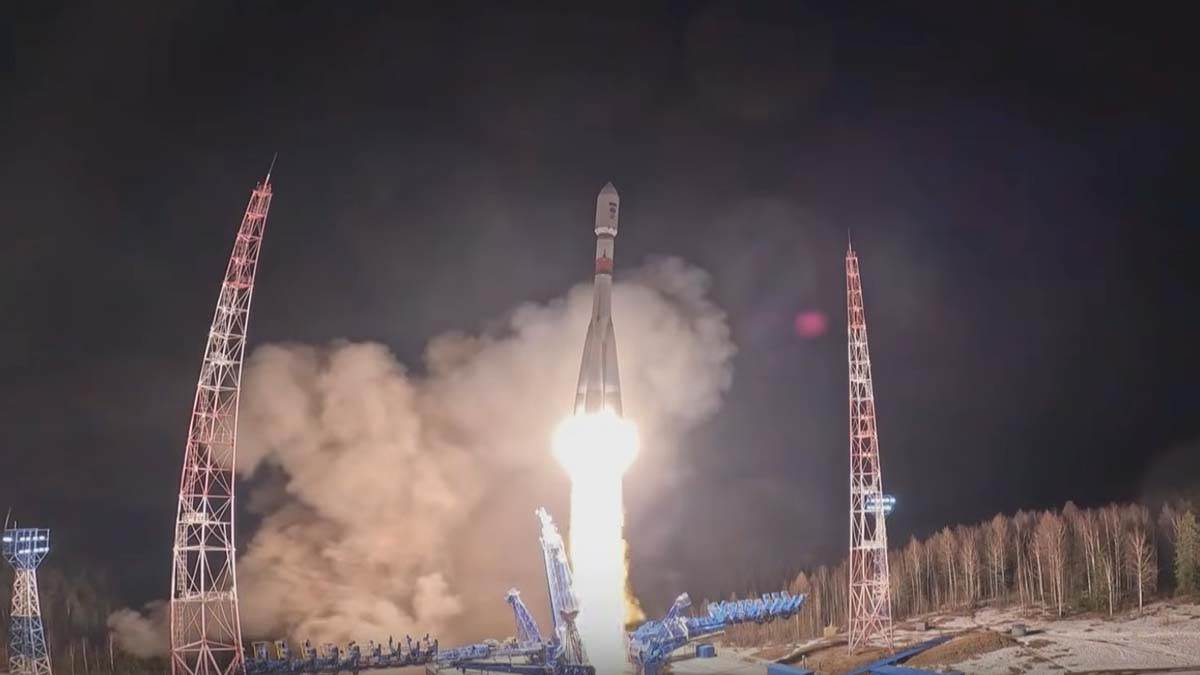  Rusija lansirala 16 satelita za svemirski internet 