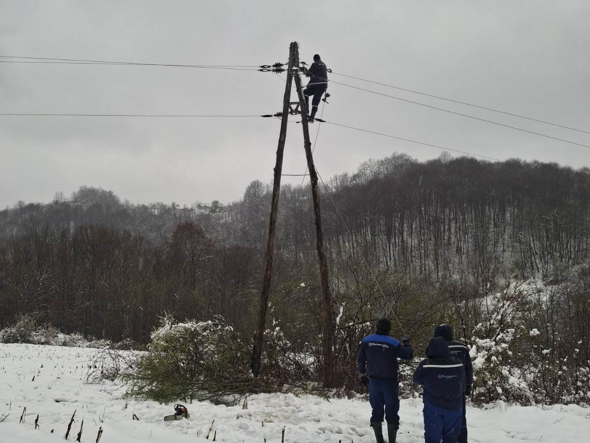  Kvarovi na dalekovodima zbog snijega 