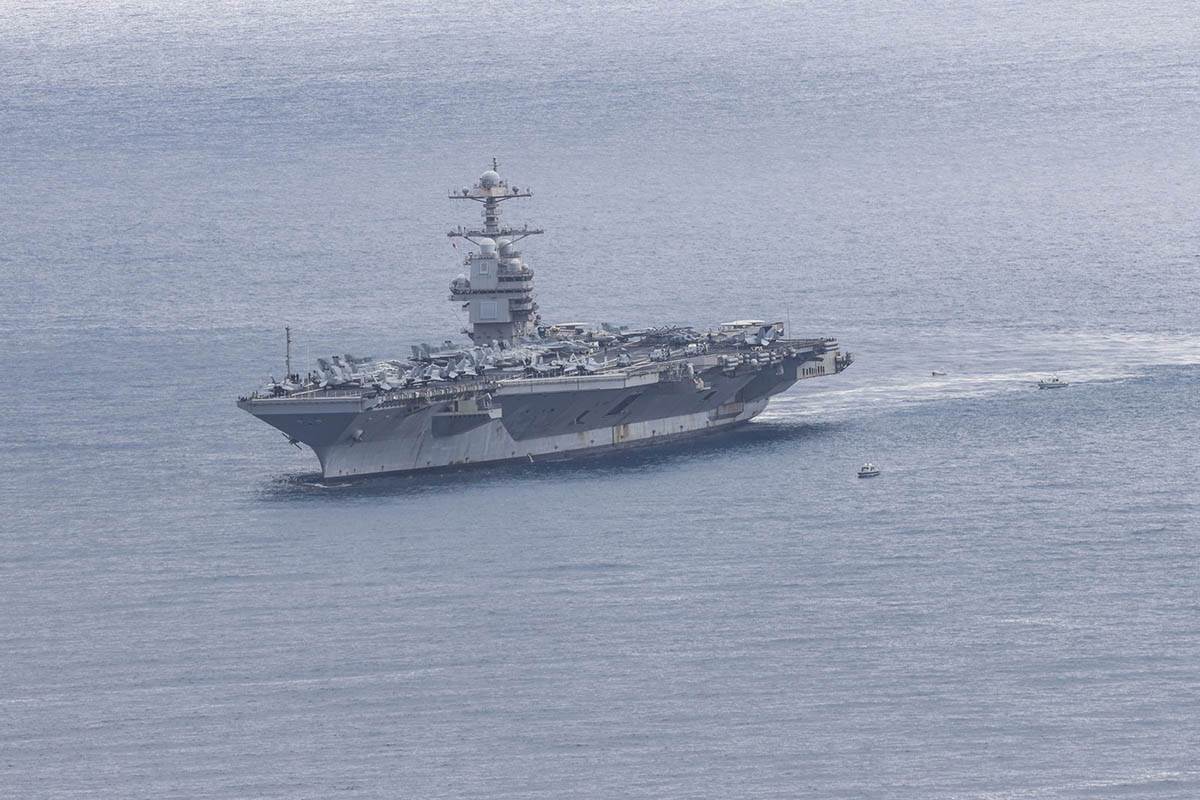  Najveći nosač aviona napustio Hrvatsku 