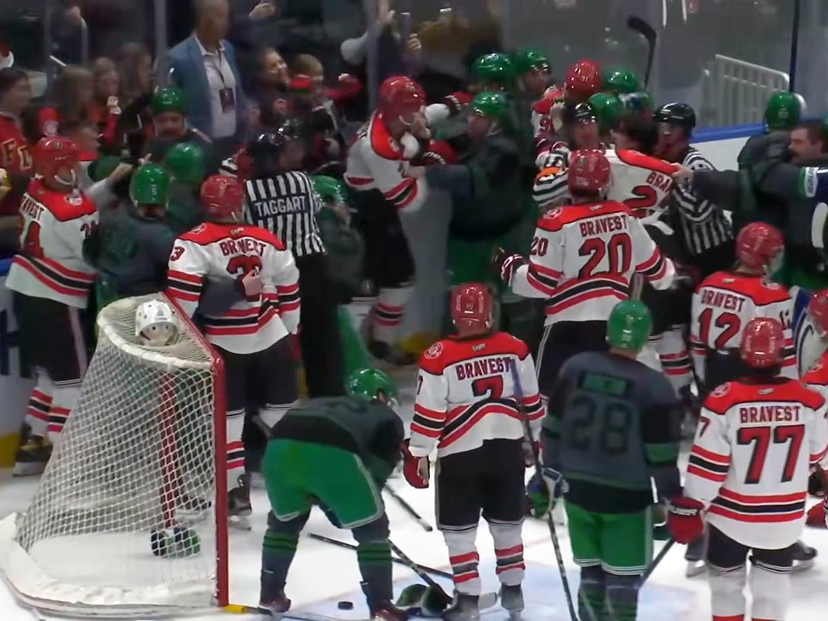  Tuča policajaca i vatrogasaca 