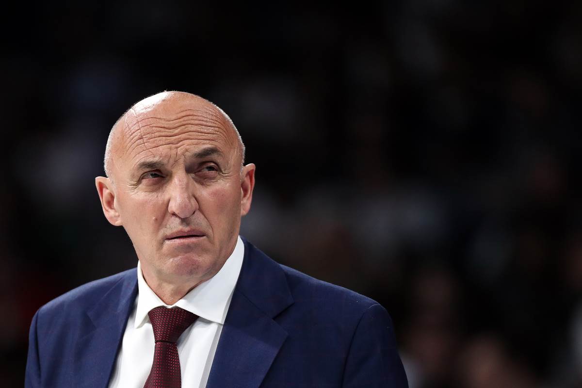  Mihailo Pavićević vrijeđao sudiju Natašu Dragojić 