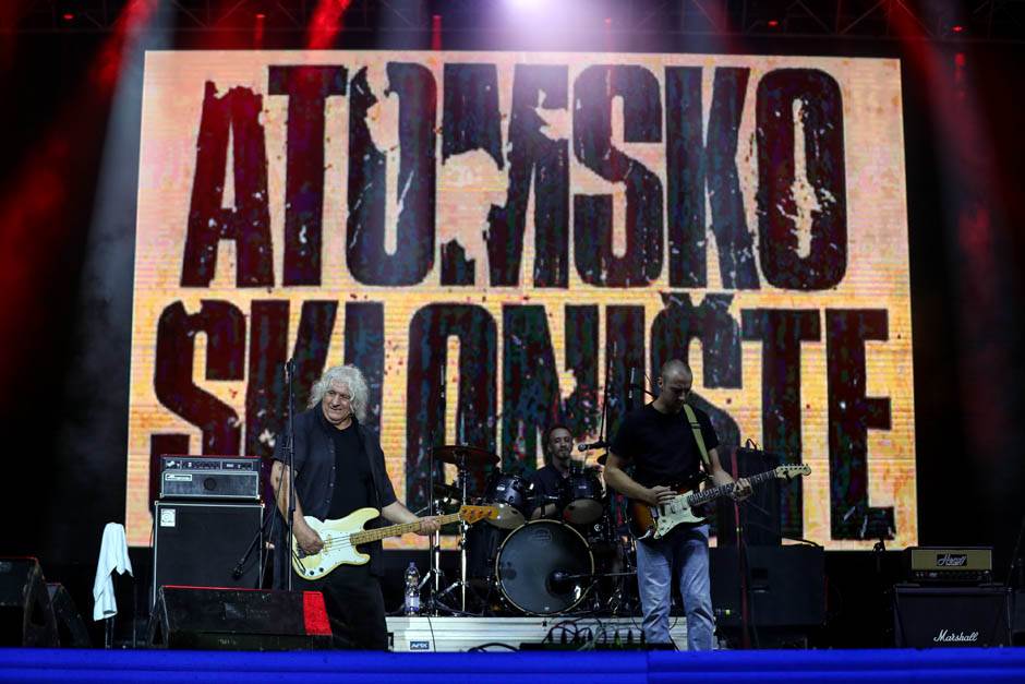  Umro legendarni gitarista Atomskog skloništa 