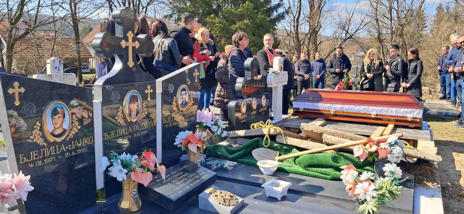  Sahranjen Marinko Bjelica 