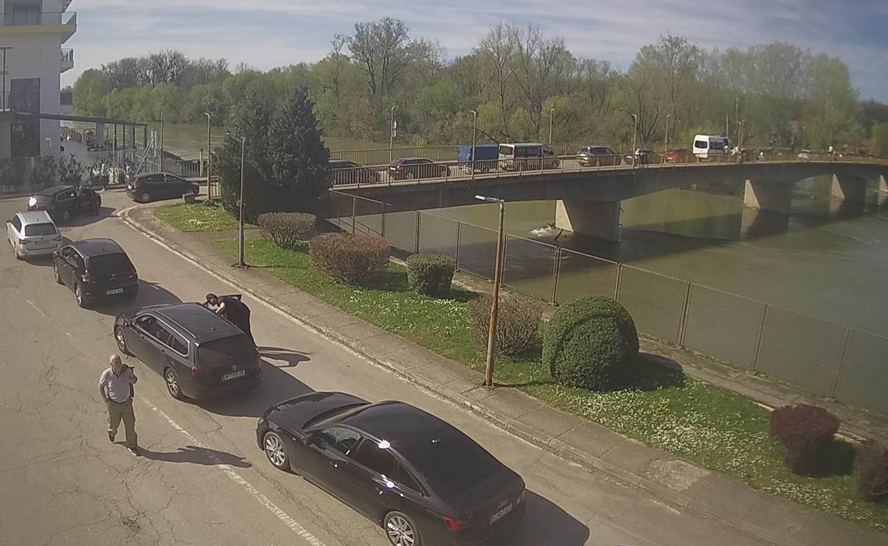  Kilometarske kolone na graničnim prelazima 