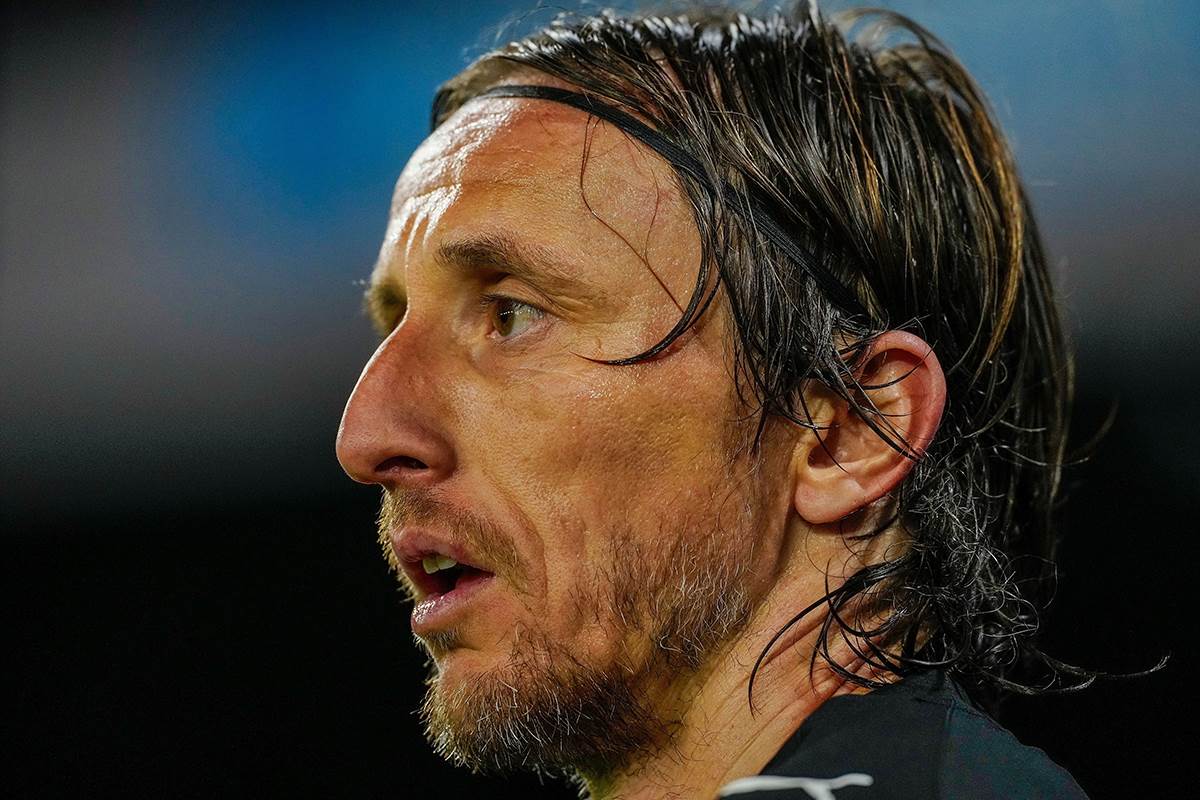  luku modrica ismijavaju zbog de brujnea 