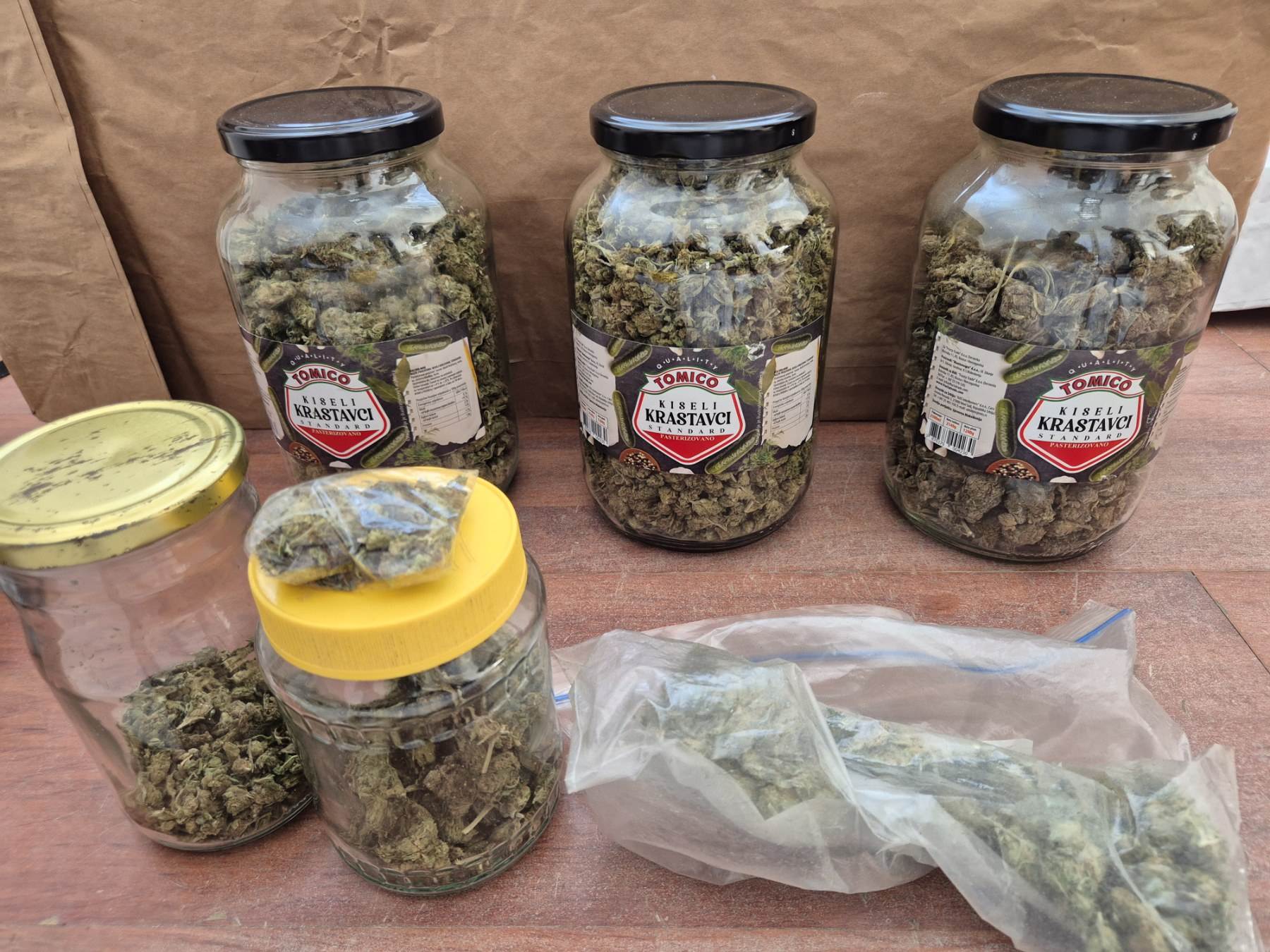  U Prijedoru pronađeno 4 kilograma marihuane 