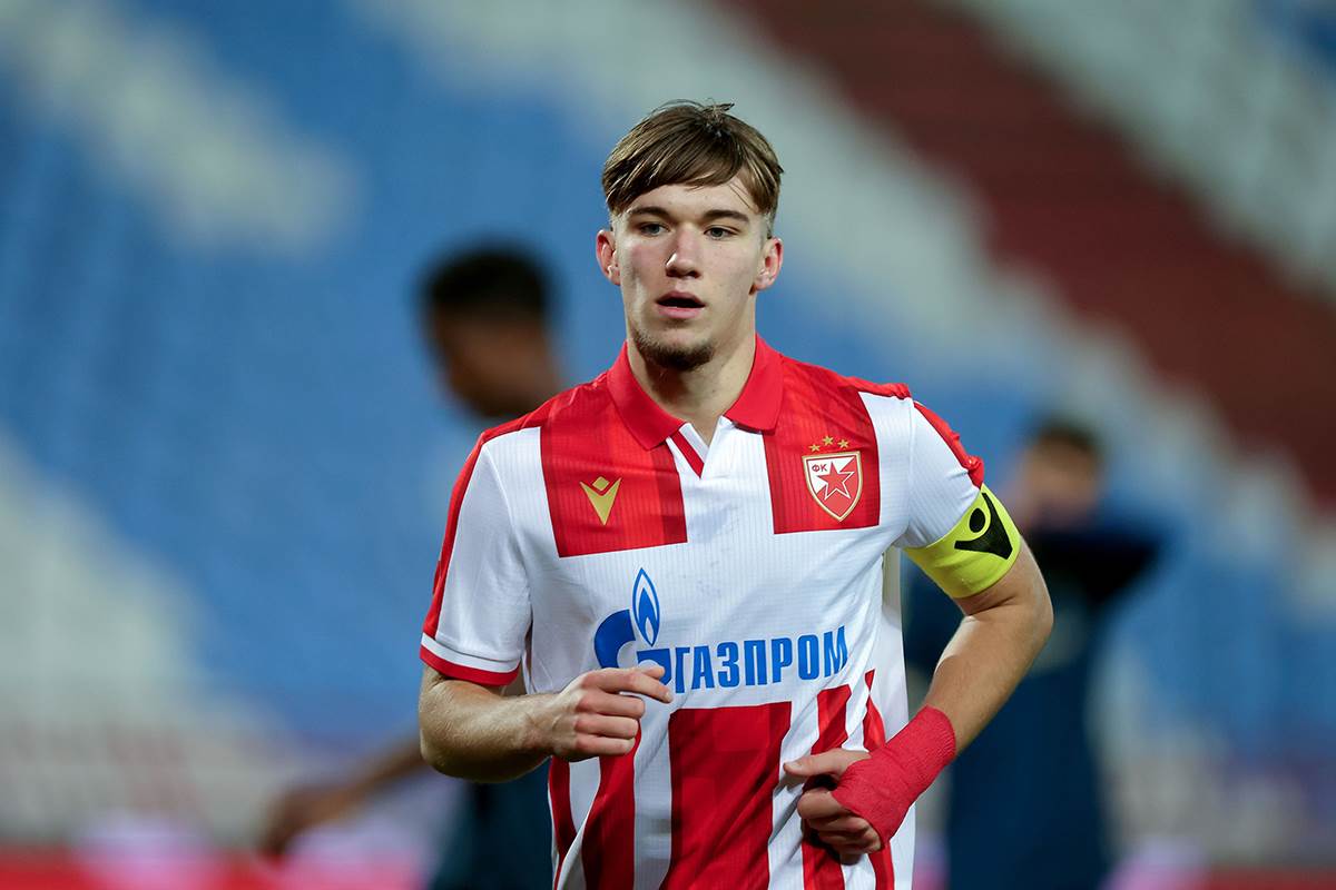  Da li Vasilije Kostov ostaje u Crvenoj zvezdi 