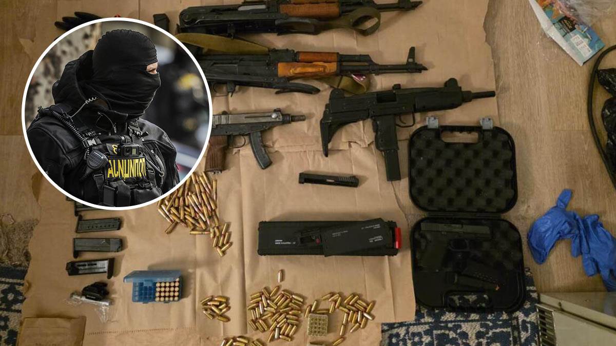  Uhapšene tri osobe u Beogradu: Policija pronašla arsenal naoružanja, narkotike... (Video) 