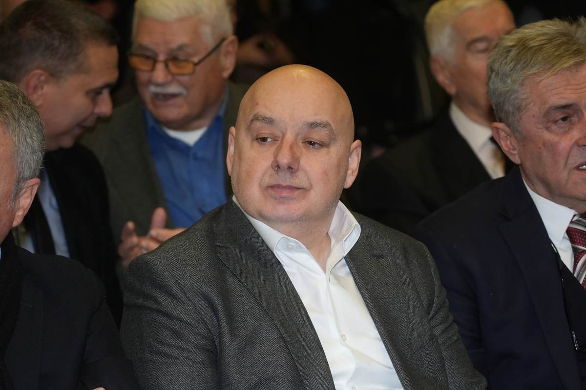  Dragoljub Zbiljić ostaje predsjednik FK Vojvodina do 2030. godine 