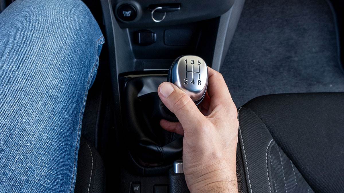  Kako smanjiti potrošnju goriva: Tehnike vožnje i savjeti 