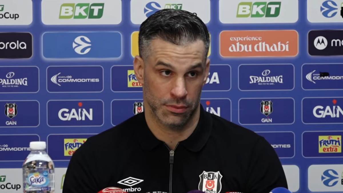  Dušan Alimpijević psovao poslije poraza Bešiktaša 