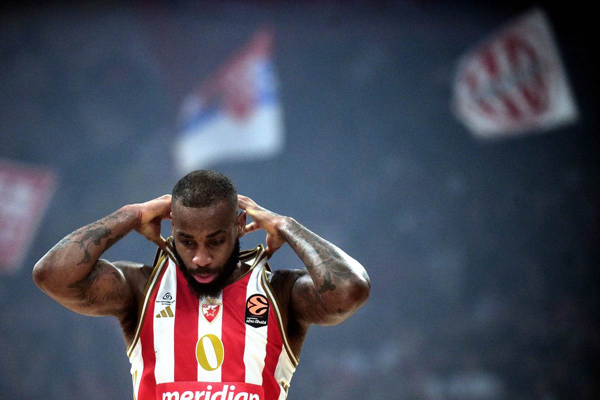  Olimpijakos otpušta četvoricu igrača kako bi doveo Kodija Milera Mekintajera  