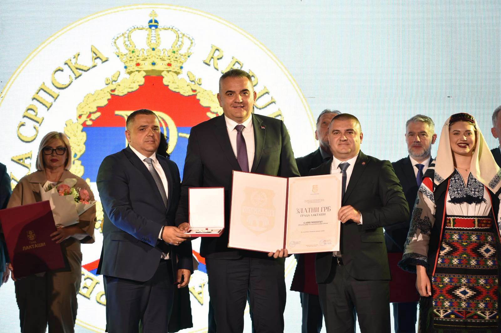  Miniću dodijeljen zlatni grb Laktaša 