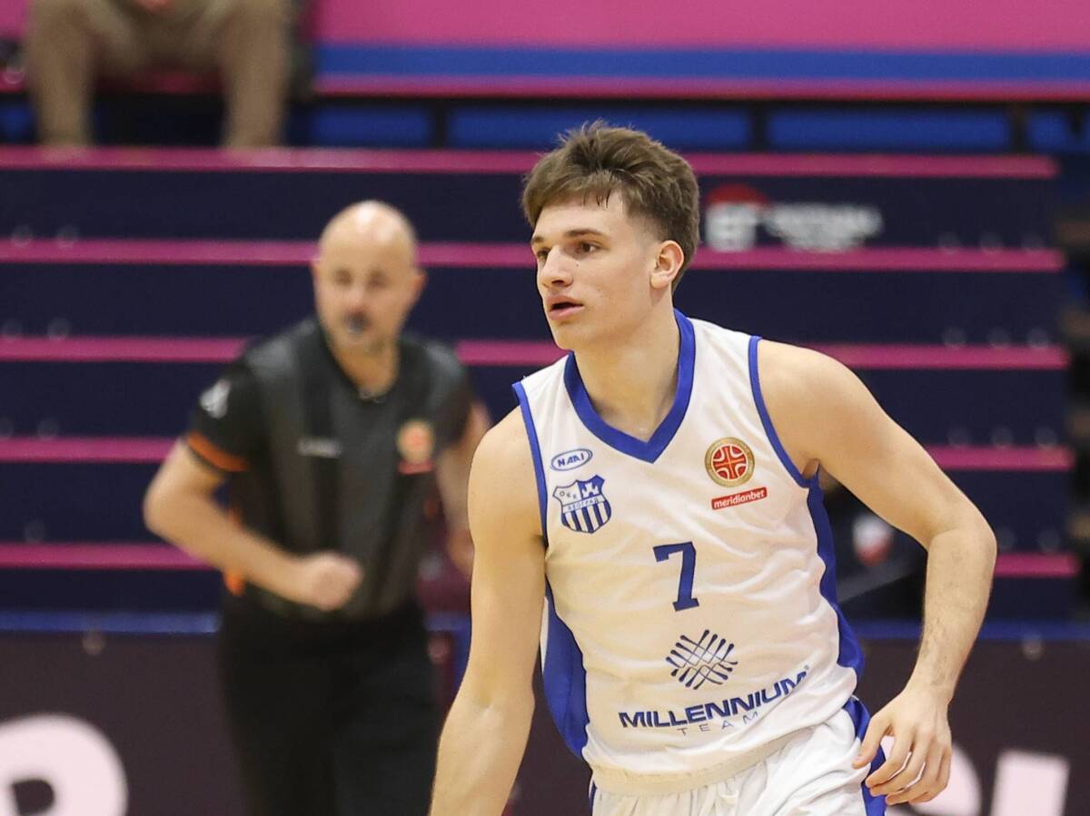  mega pobijedila crvenu zvezdu u finalu aba lige u19  